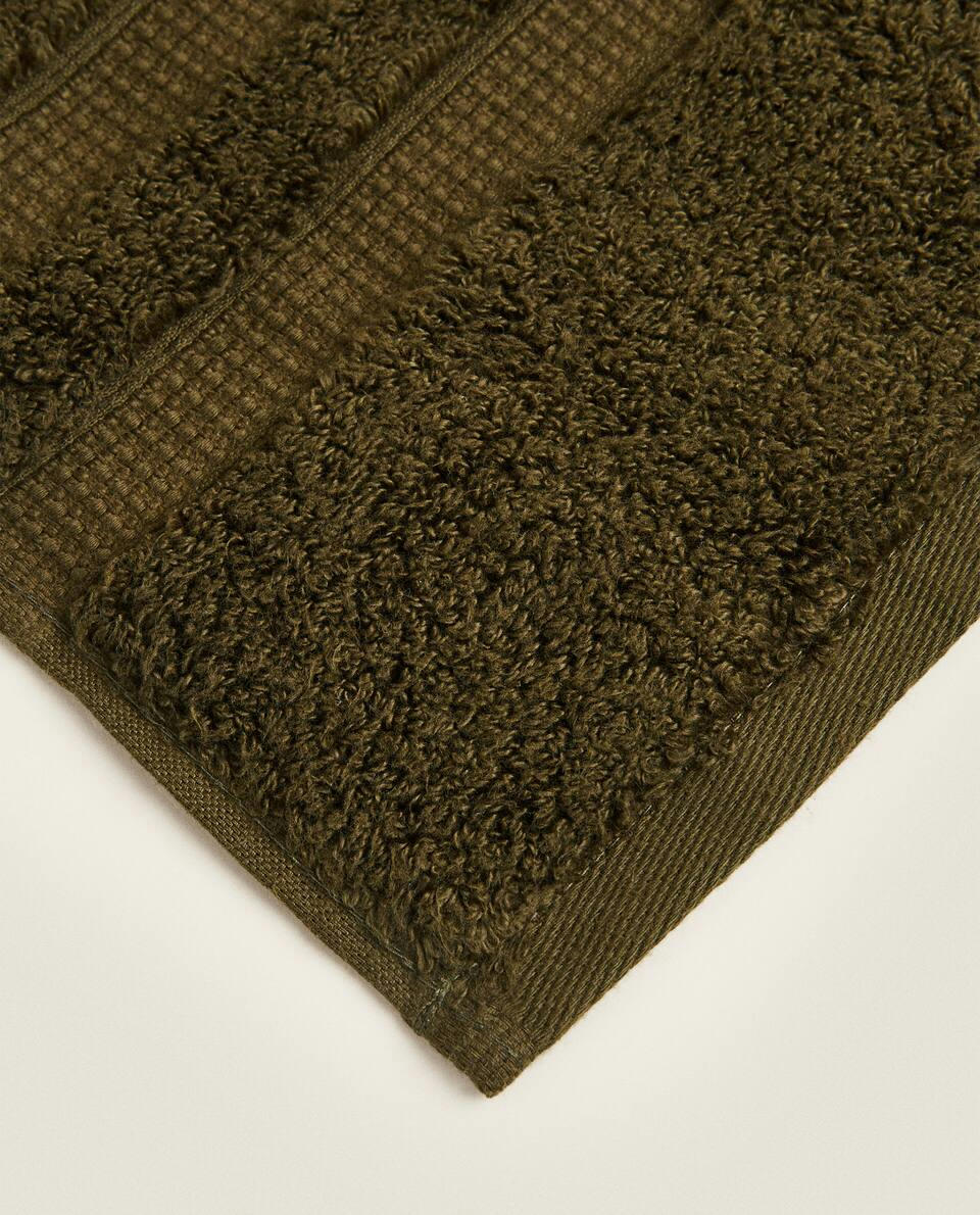 EXTRA SOFT TOWEL WITH DOUBLE BORDER