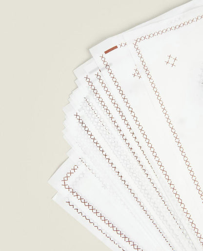 CHRISTMAS HEARTS OVEN PAPER PACK (PACK OF 20)