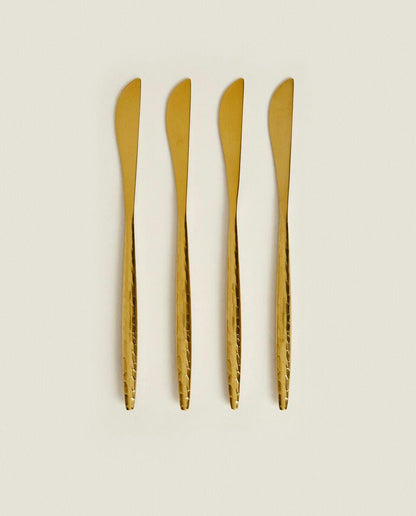 BOX OF 4 KNIVES WITH HAMMERED HANDLE