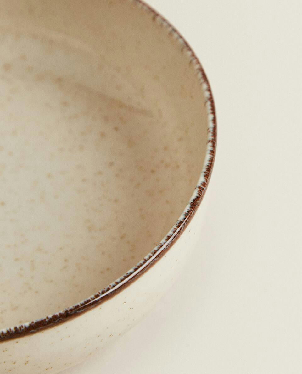 PORCELAIN BOWL WITH ANTIQUE FINISH RIM