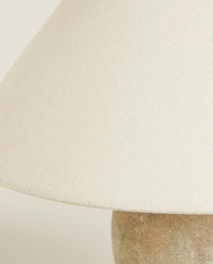 LAMP WITH CERAMIC BASE