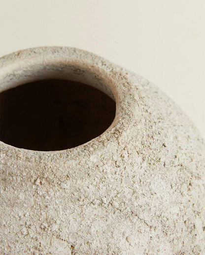 CERAMIC VASE