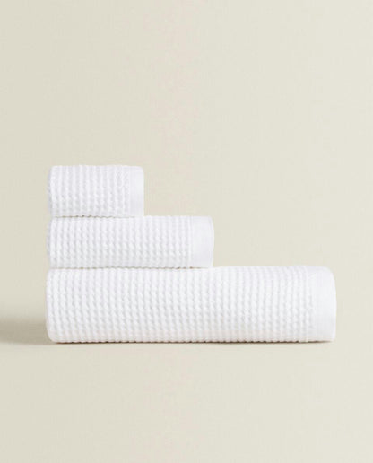 WAFFLE-KNIT COTTON TOWEL