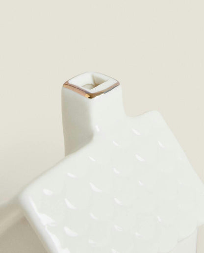 CERAMIC CHRISTMAS HOUSE DECORATION WITH LIGHT