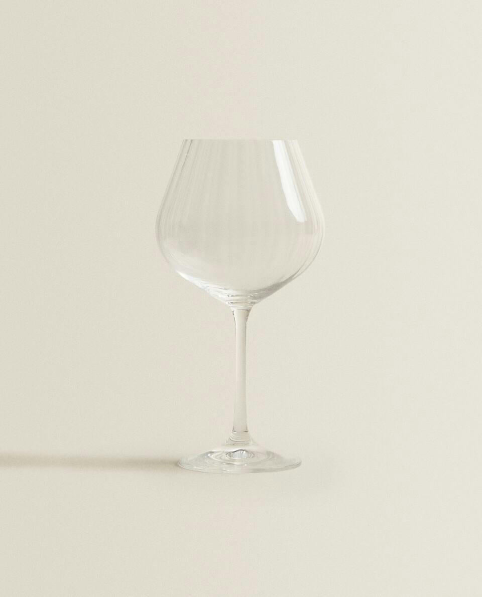 WAVY-EFFECT BOHEMIA CRYSTAL WINE GLASS