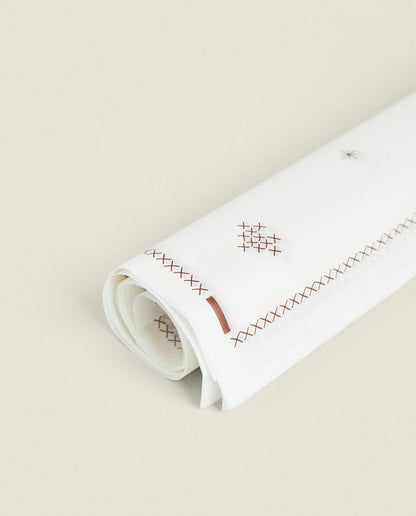 CHRISTMAS HEARTS OVEN PAPER PACK (PACK OF 20)